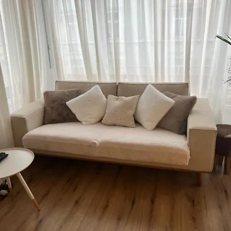 Stylish 1-Bedroom Condo Close To Exhibition Square Bâle Extérieur photo