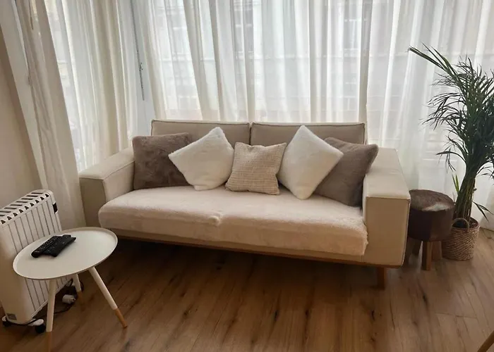 Stylish 1-Bedroom Condo Close To Exhibition Square