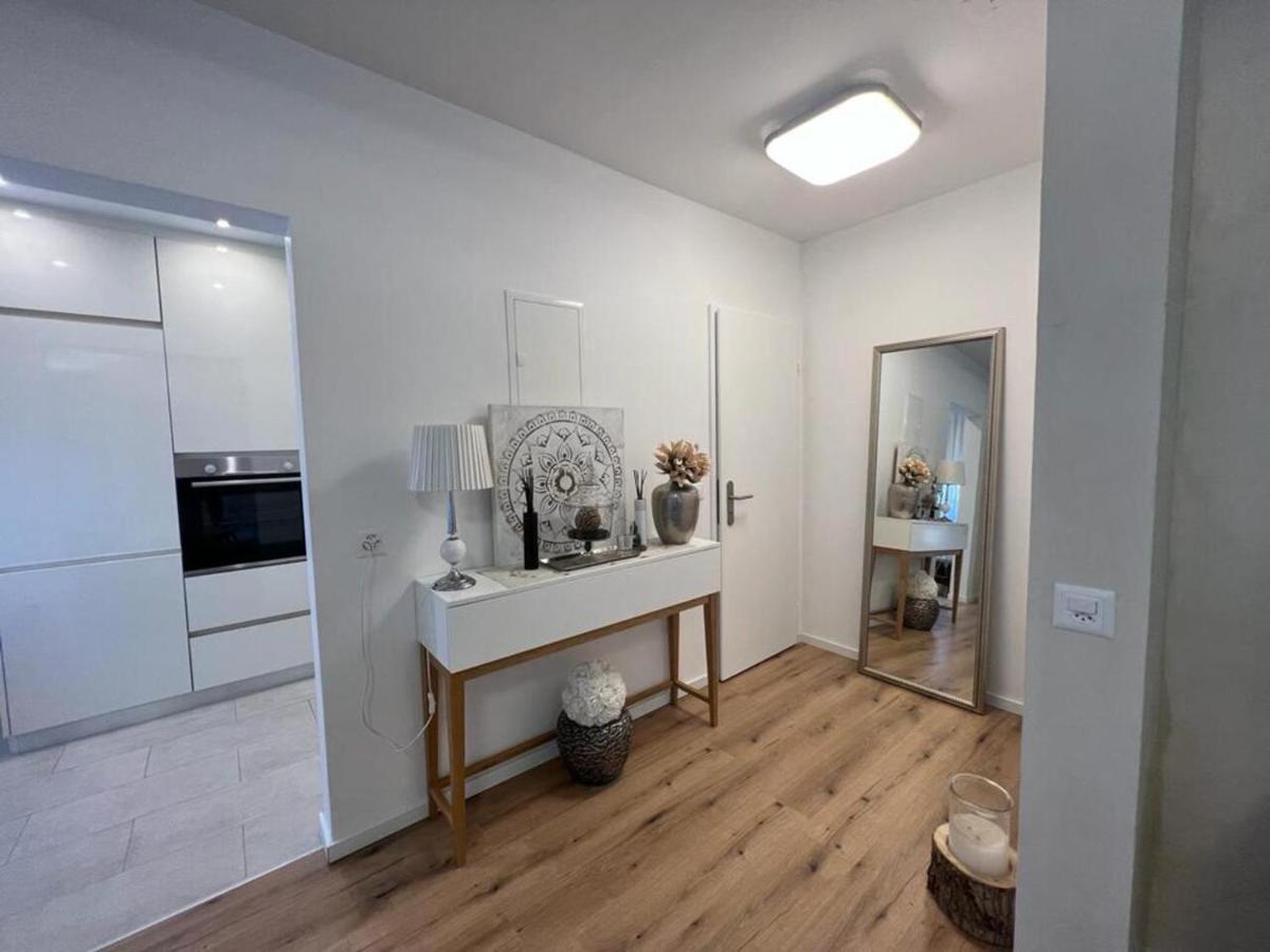 Apartment Stylish 1-bedroom Close To Exhibition Square Basel